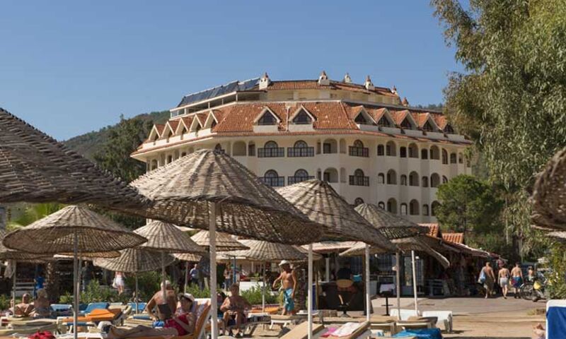 Fortuna Beach Hotel