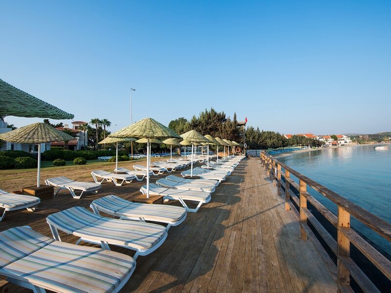 Altın Yunus Resort & Thermal Hotel Çeşme